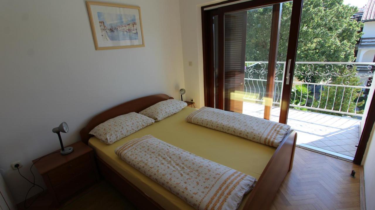 Apartmani Totic Malinska Luaran gambar