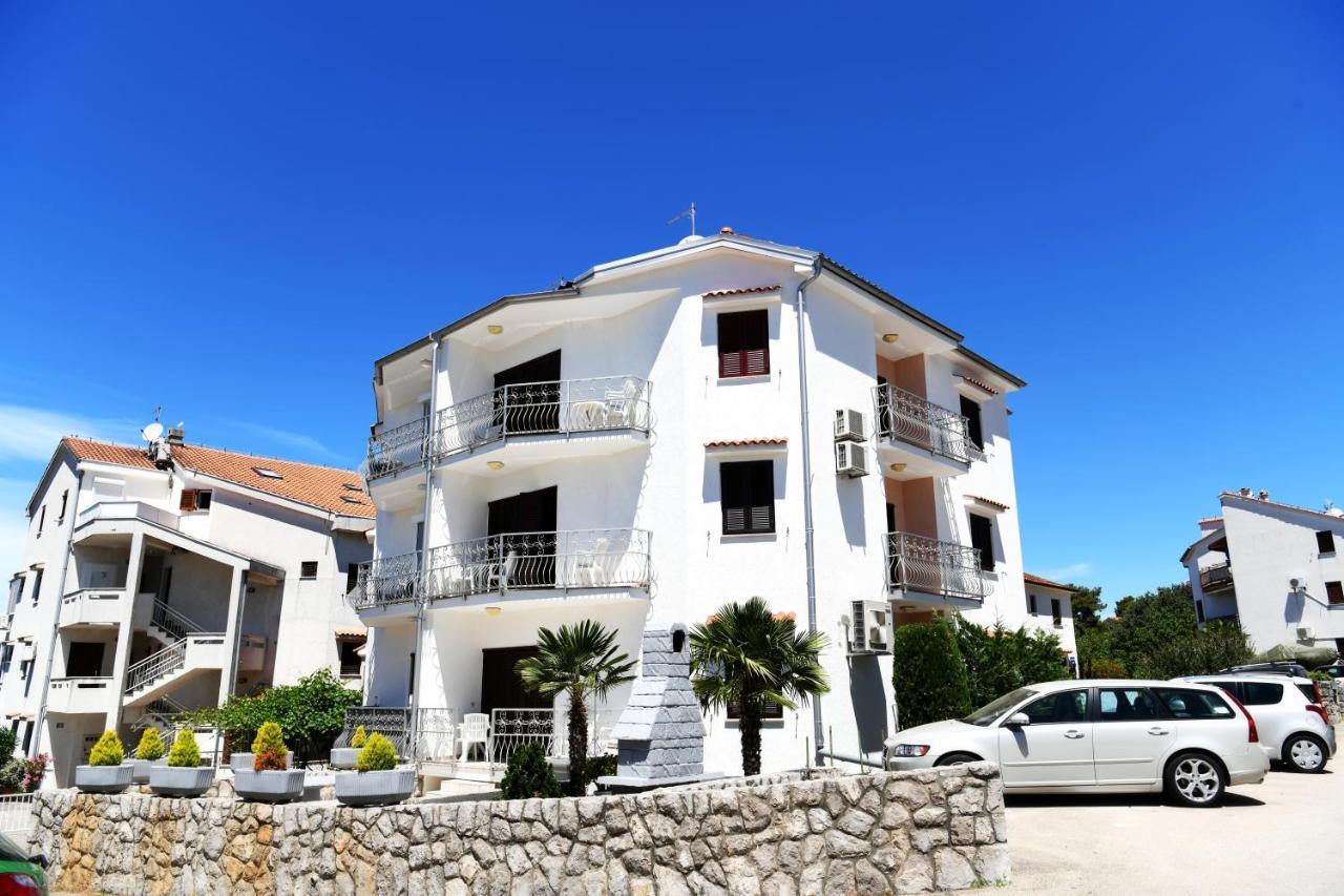 Apartmani Totic Malinska Luaran gambar