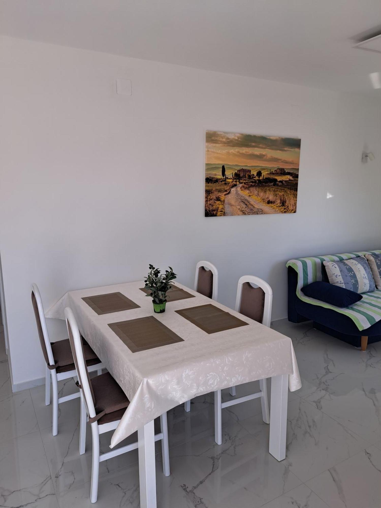 Apartmani Totic Malinska Luaran gambar